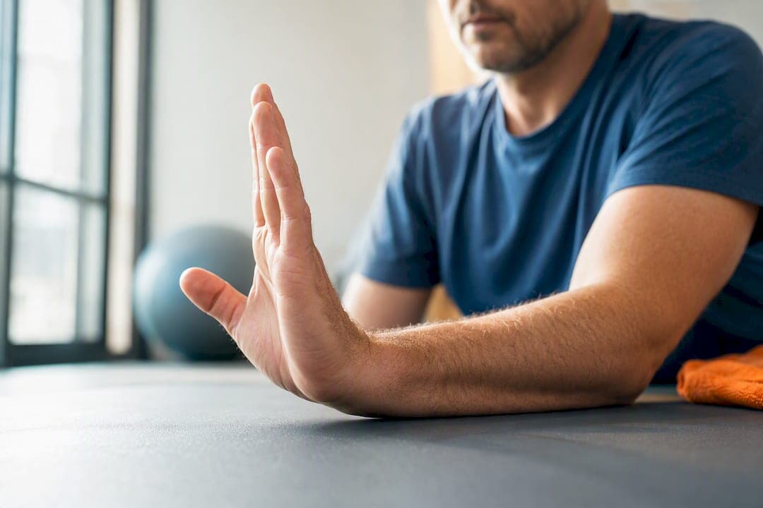 Physio informed wrist tendonitis plan for UK patients, mobility first